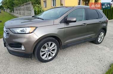 Внедорожник / Кроссовер Ford Edge 2018 в 