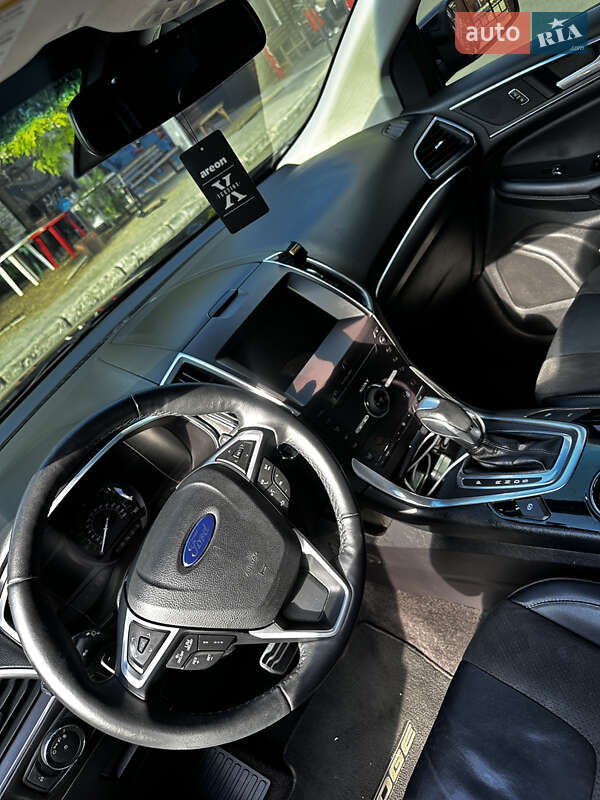 Внедорожник / Кроссовер Ford Edge 2016 в Овидиополе