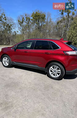 Внедорожник / Кроссовер Ford Edge 2015 в 