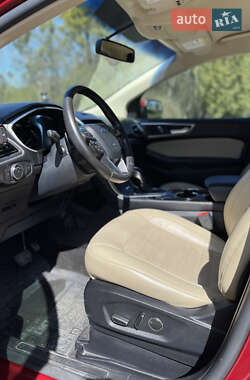 Внедорожник / Кроссовер Ford Edge 2015 в 