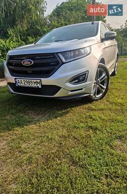 Позашляховик / Кросовер Ford Edge 2016 в 