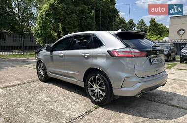 Внедорожник / Кроссовер Ford Edge 2019 в 