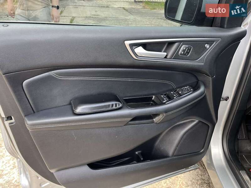 Позашляховик / Кросовер Ford Edge 2019 в Олександрії