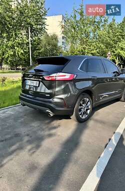 Внедорожник / Кроссовер Ford Edge 2019 в 