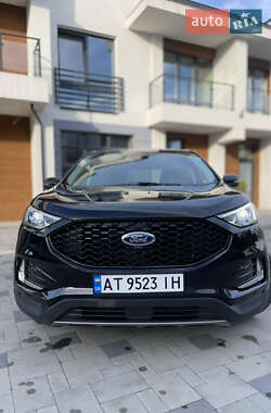 Позашляховик / Кросовер Ford Edge 2020 в 