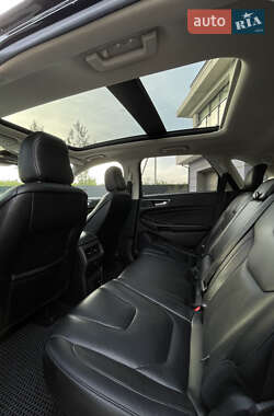 Позашляховик / Кросовер Ford Edge 2020 в 