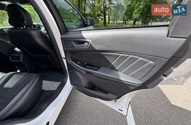 Внедорожник / Кроссовер Ford Edge 2018 в 