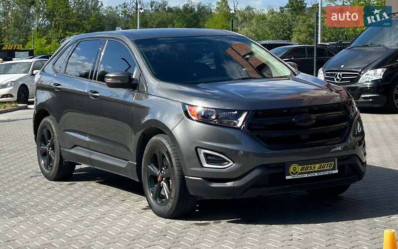Внедорожник / Кроссовер Ford Edge 2016 в 
