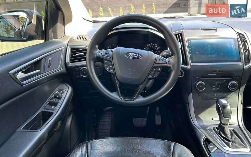Позашляховик / Кросовер Ford Edge 2016 в Чернівцях