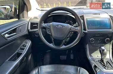 Внедорожник / Кроссовер Ford Edge 2016 в 