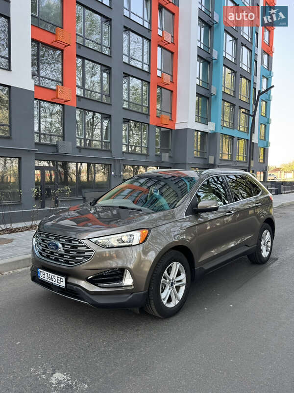 Внедорожник / Кроссовер Ford Edge 2019 в 