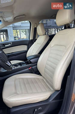 Внедорожник / Кроссовер Ford Edge 2019 в 