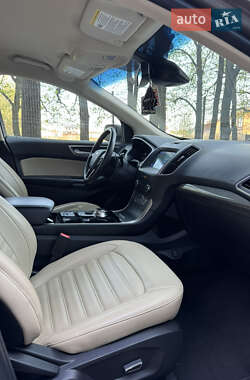 Внедорожник / Кроссовер Ford Edge 2019 в 
