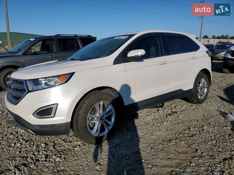 Внедорожник / Кроссовер Ford Edge 2015 в 