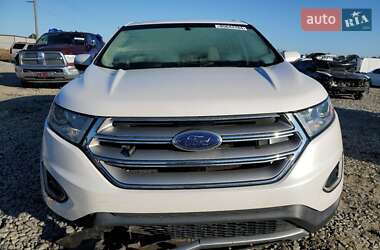 Внедорожник / Кроссовер Ford Edge 2015 в 