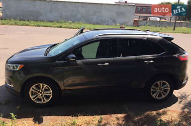 Внедорожник / Кроссовер Ford Edge 2019 в 