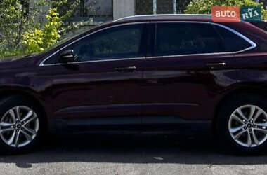 Позашляховик / Кросовер Ford Edge 2019 в 