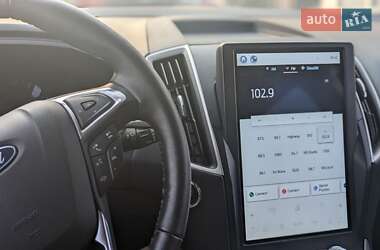 Внедорожник / Кроссовер Ford Edge 2021 в 