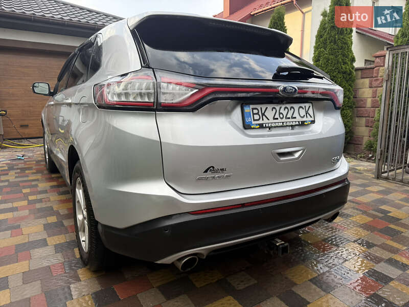 Внедорожник / Кроссовер Ford Edge 2016 в Ровно