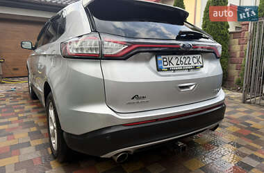 Внедорожник / Кроссовер Ford Edge 2016 в 