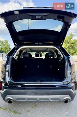 Внедорожник / Кроссовер Ford Edge 2019 в 