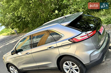 Внедорожник / Кроссовер Ford Edge 2020 в 