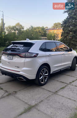 Внедорожник / Кроссовер Ford Edge 2017 в 