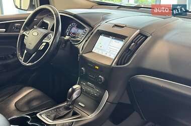Позашляховик / Кросовер Ford Edge 2018 в 