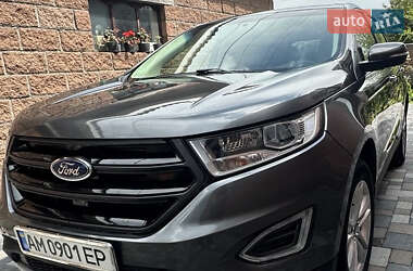 Внедорожник / Кроссовер Ford Edge 2017 в 