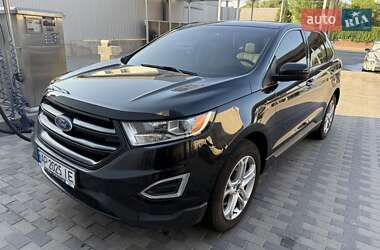 Внедорожник / Кроссовер Ford Edge 2015 в 