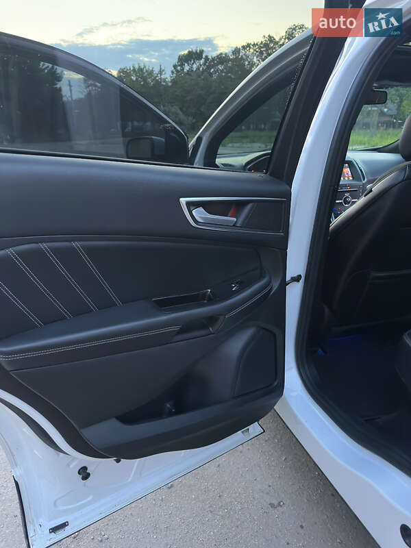 Внедорожник / Кроссовер Ford Edge 2016 в Тернополе