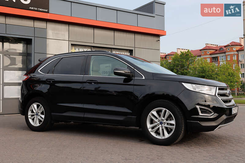 Внедорожник / Кроссовер Ford Edge 2016 в 