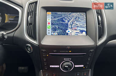 Внедорожник / Кроссовер Ford Edge 2015 в 