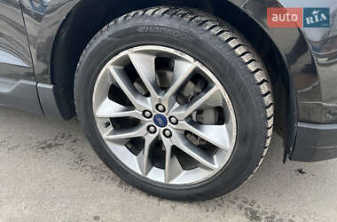 Внедорожник / Кроссовер Ford Edge 2015 в 