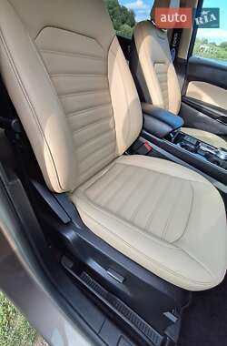 Внедорожник / Кроссовер Ford Edge 2018 в 