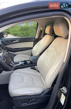 Внедорожник / Кроссовер Ford Edge 2015 в 