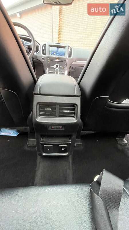 Внедорожник / Кроссовер Ford Edge 2018 в Тернополе