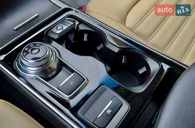 Внедорожник / Кроссовер Ford Edge 2019 в 