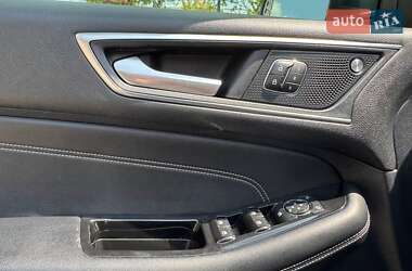 Внедорожник / Кроссовер Ford Edge 2019 в 