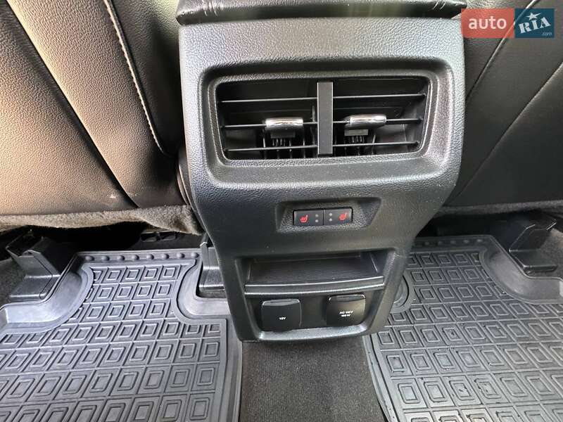 Позашляховик / Кросовер Ford Edge 2019 в Дніпрі