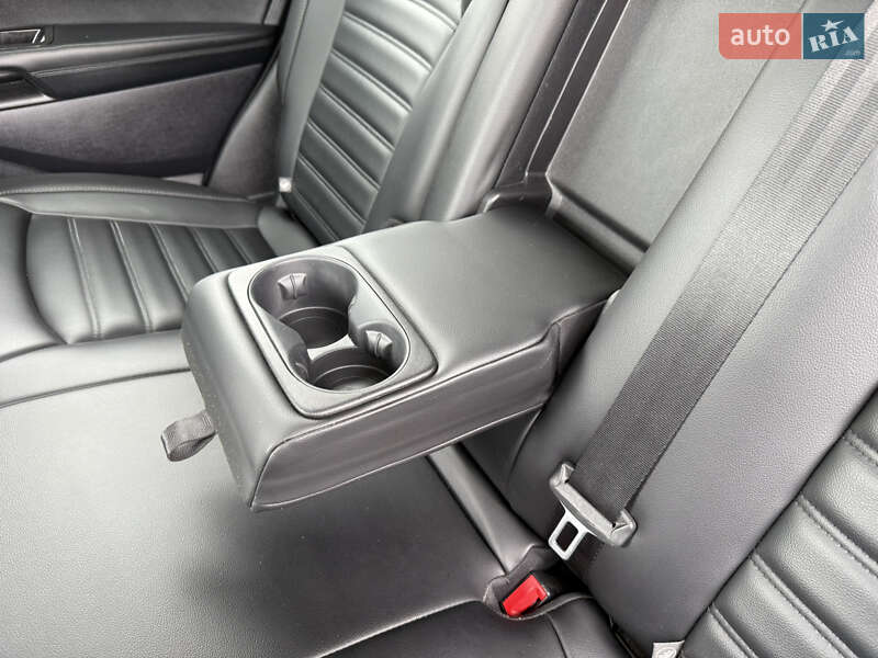 Внедорожник / Кроссовер Ford Edge 2020 в Стрые