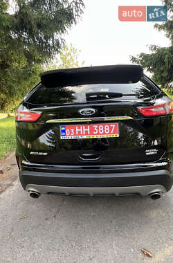 Внедорожник / Кроссовер Ford Edge 2019 в 