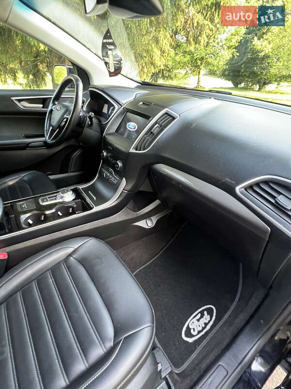 Внедорожник / Кроссовер Ford Edge 2019 в Дубно