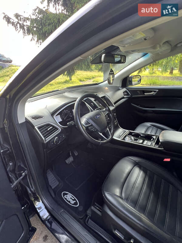 Внедорожник / Кроссовер Ford Edge 2019 в Дубно