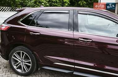 Внедорожник / Кроссовер Ford Edge 2019 в 