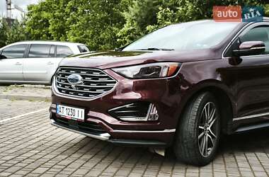 Внедорожник / Кроссовер Ford Edge 2019 в 