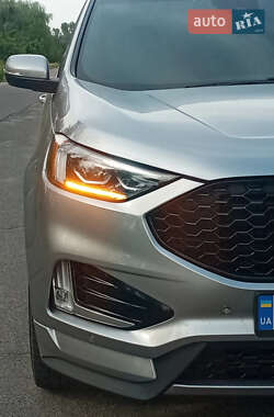 Внедорожник / Кроссовер Ford Edge 2022 в 