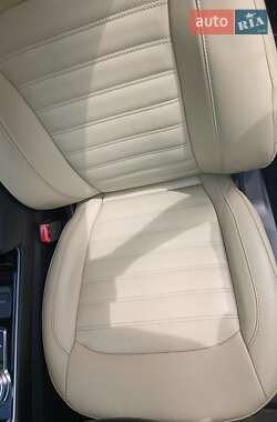 Внедорожник / Кроссовер Ford Edge 2018 в 