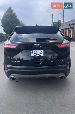 Внедорожник / Кроссовер Ford Edge 2019 в 