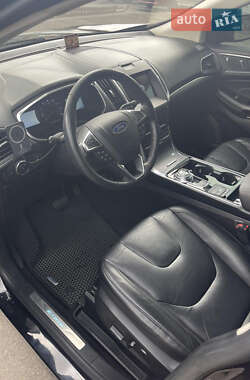 Внедорожник / Кроссовер Ford Edge 2019 в 